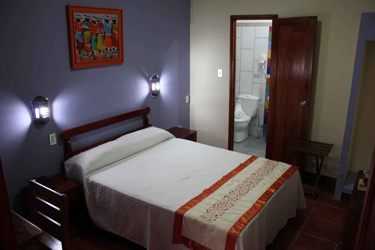 Hotel Los Arcos Esteli Exterior photo