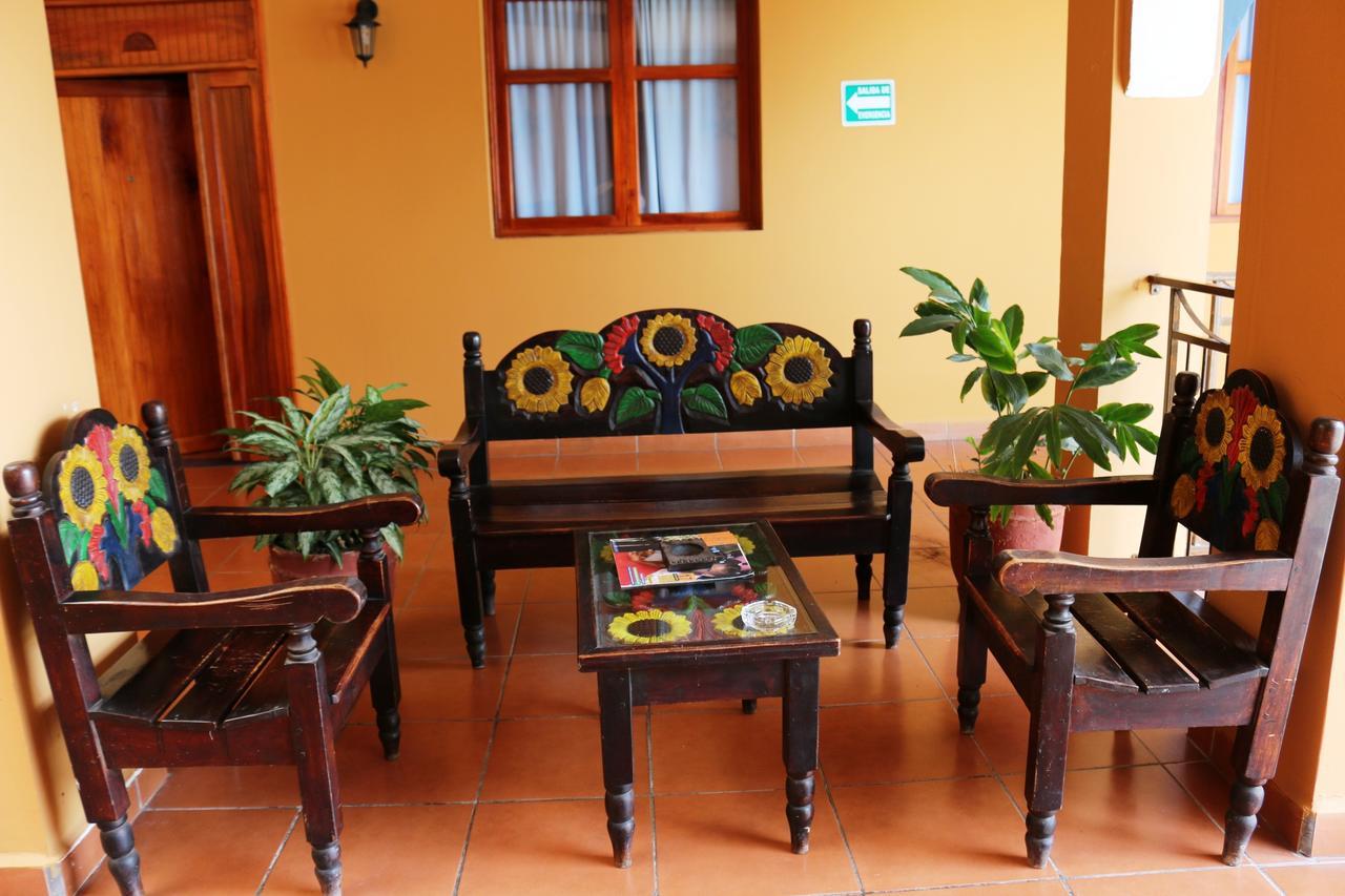 Hotel Los Arcos Esteli Exterior photo